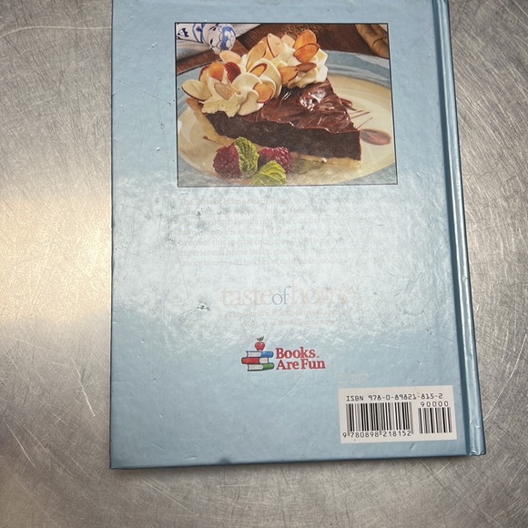Taste of home cook book - Picture 2 of 4
